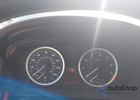 2007 BMW 530I из США, поврежденный, VIN WBANE73587CM46894